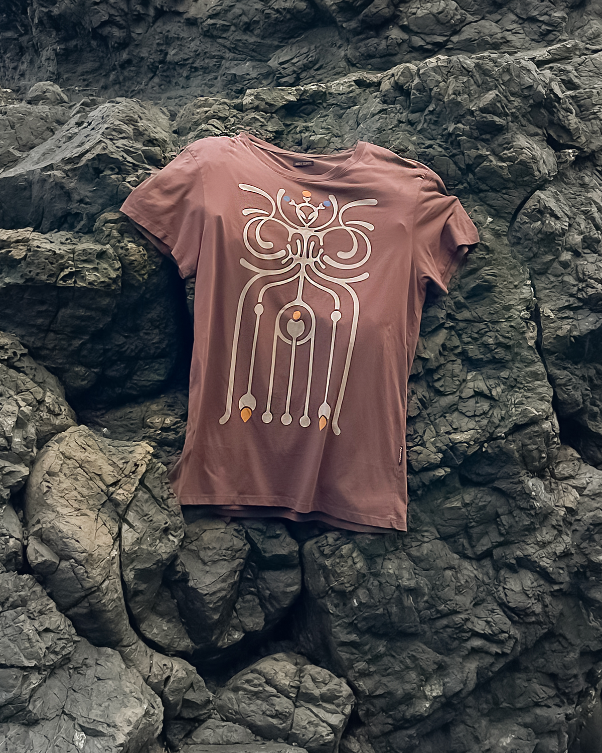 T-shirts_Letter i